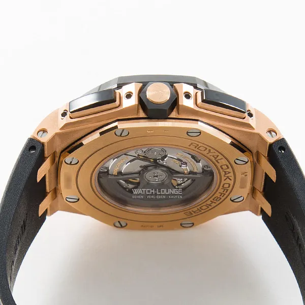 00338_watchlounge_lo.jpg
