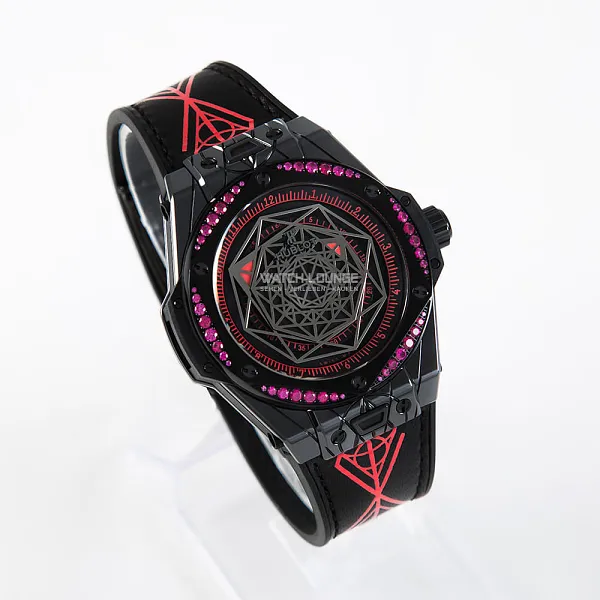 02092_watchlounge_lo.jpg