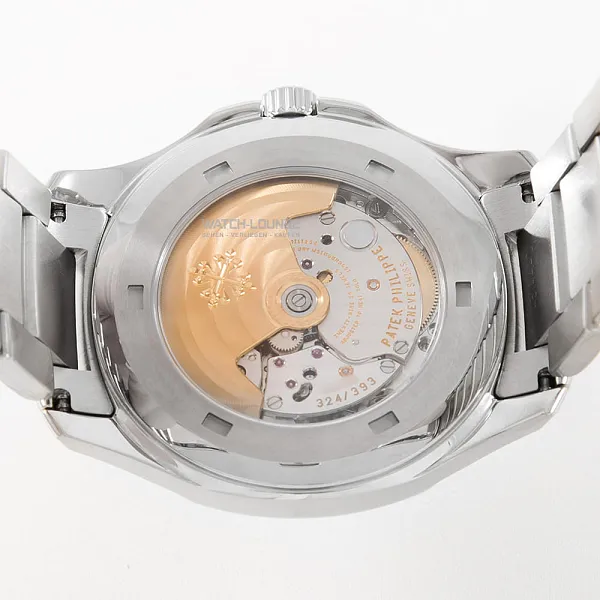03514_watchlounge_lo.jpg