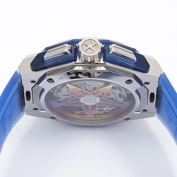 07182_watchlounge_lo.jpg