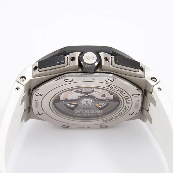 08277_watchlounge_lo.jpg