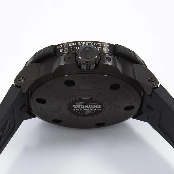 08924_watchlounge_lo.jpg