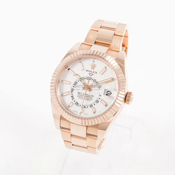 09227_watchlounge_lo.jpg