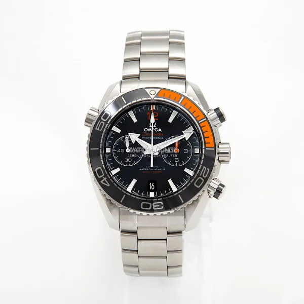 10834_watchlounge_lo.jpg