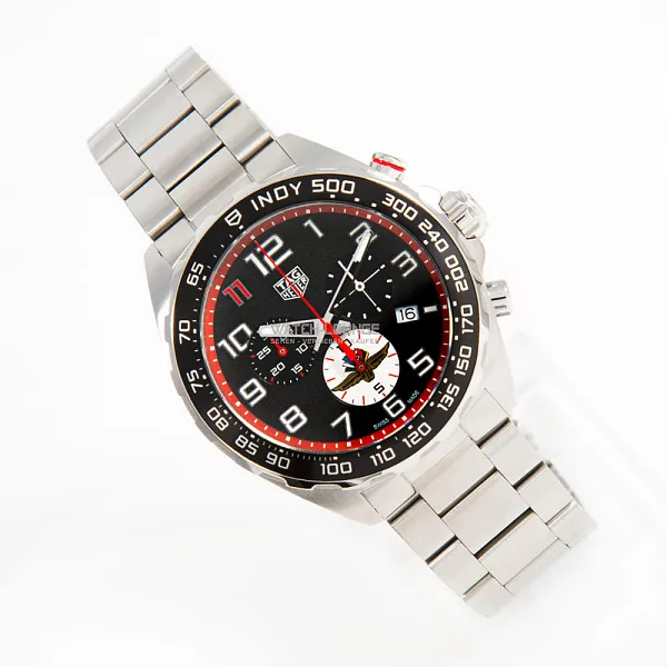 12273_watchlounge_lo.jpg