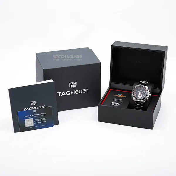 12282_watchlounge_lo.jpg