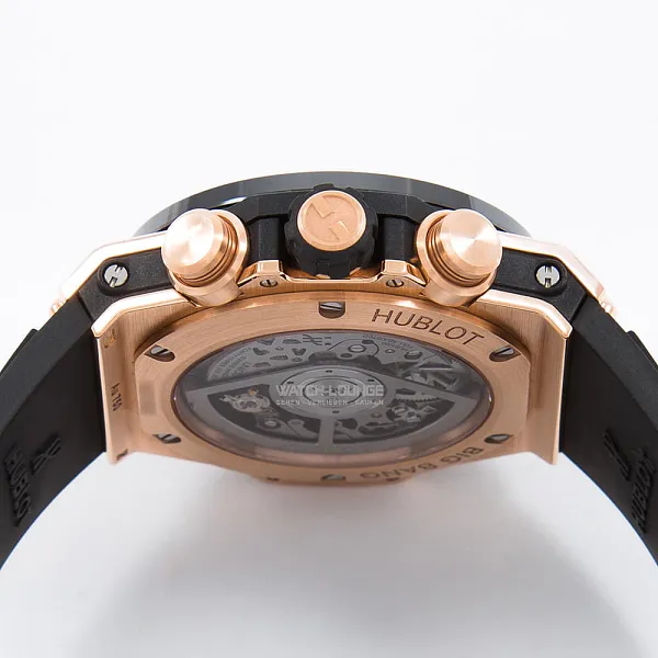12288_watchlounge_lo.jpg