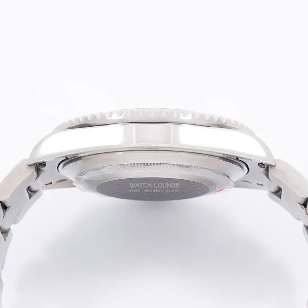 12977_watchlounge_lo.jpg