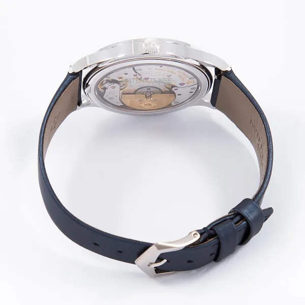 13235_watchlounge_lo.jpg