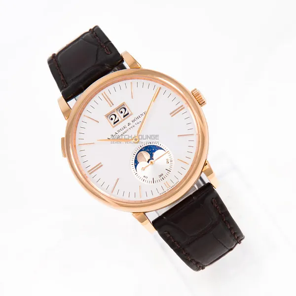 13250_watchlounge_lo.jpg