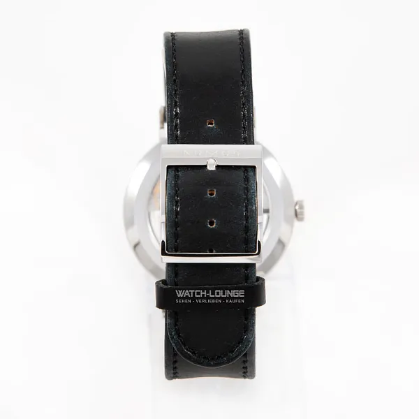 13330_watchlounge_lo.jpg