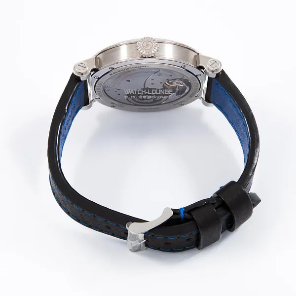 13556_watchlounge_lo.jpg