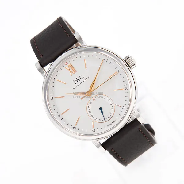 13671_watchlounge_lo.jpg