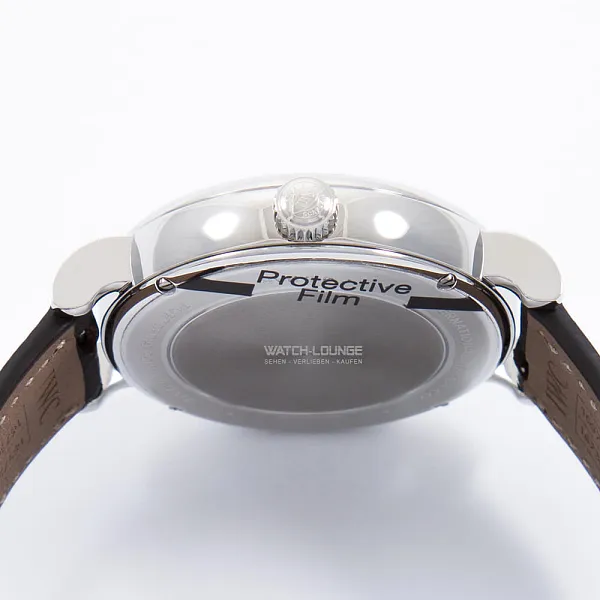 13675_watchlounge_lo.jpg