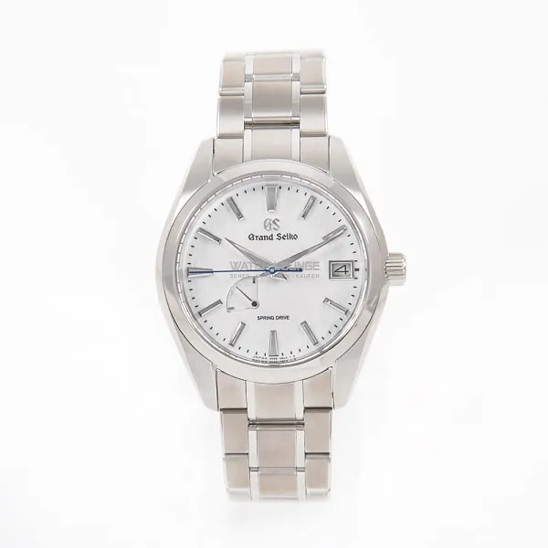 13712_watchlounge_lo.jpg