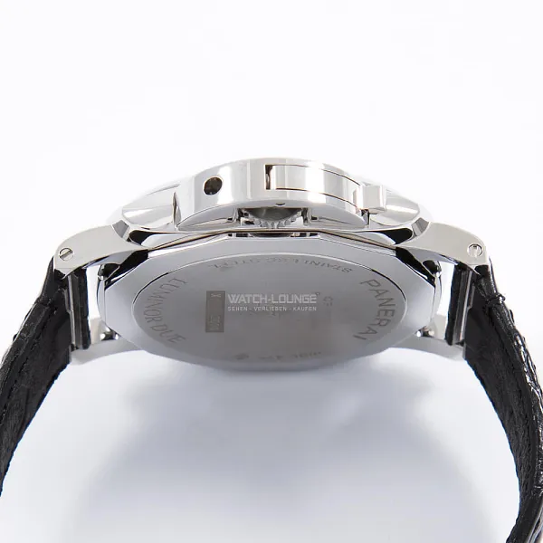 13761_watchlounge_lo.jpg