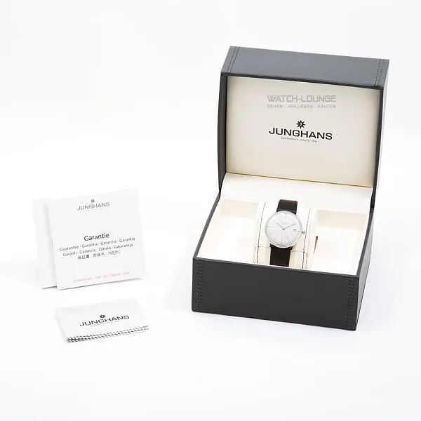 13883_watchlounge_lo.jpg