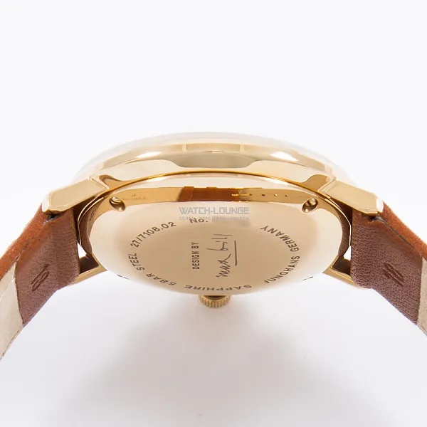 13912_watchlounge_lo.jpg
