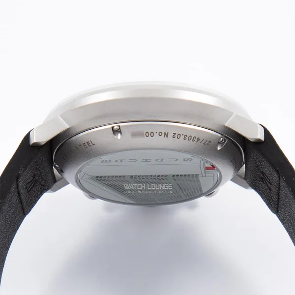 13934_watchlounge_lo.jpg