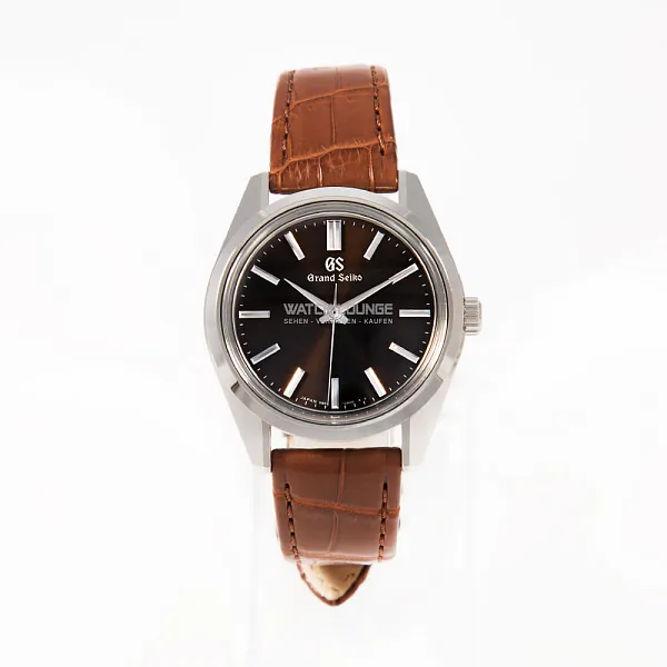 14280_watchlounge_lo.jpg
