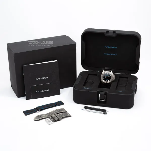 14322_watchlounge_lo.jpg