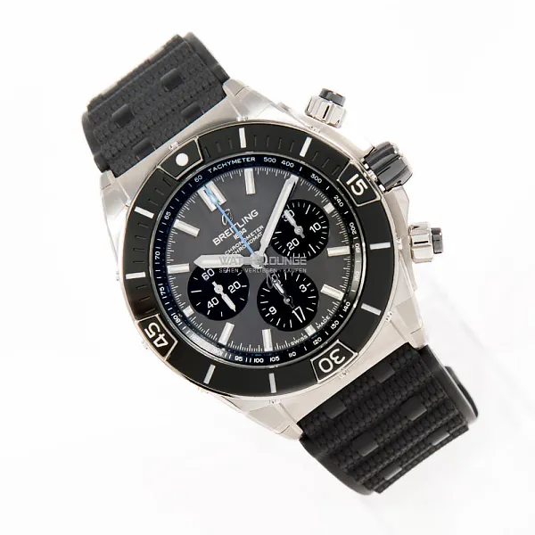 14562_watchlounge_lo.jpg
