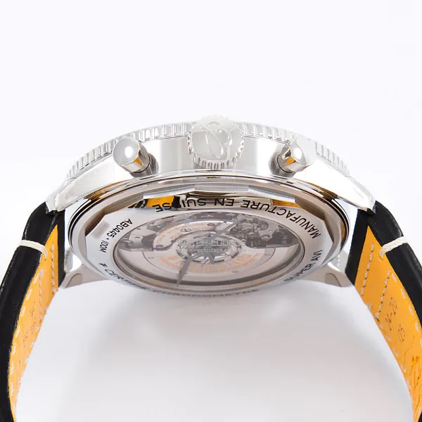 14626_watchlounge_lo.jpg